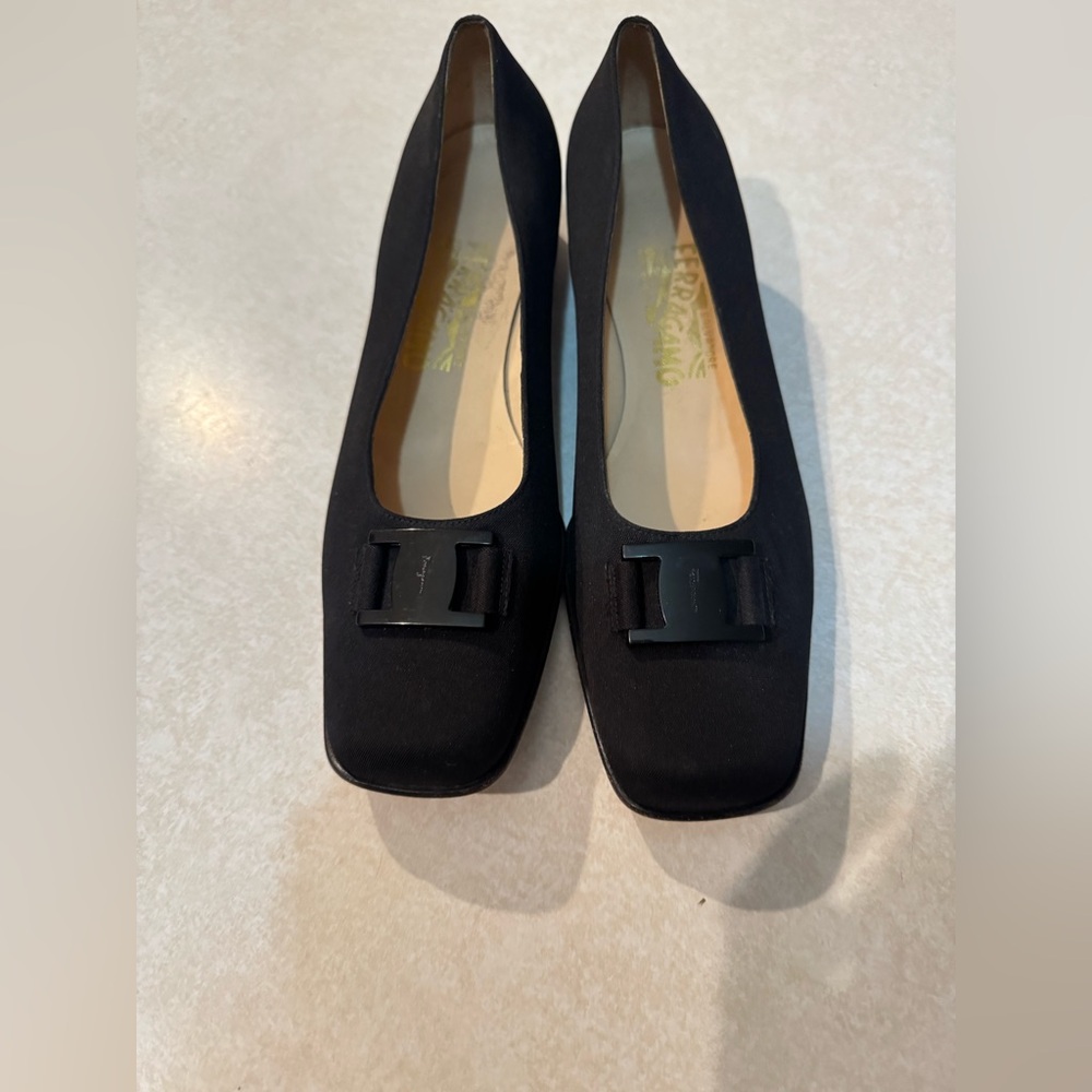 Salvatore Ferragamo Women's Black Flats